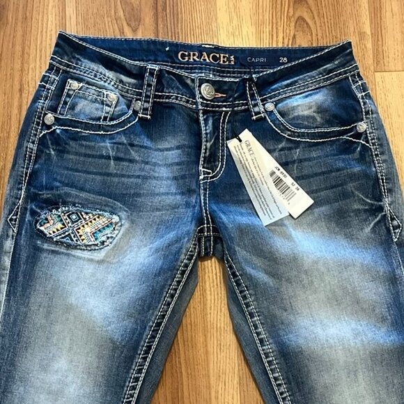 Grace In La Woman's Bling Rhinestone Embroider Capri Jeans Sz 28 - Picture 6 of 11